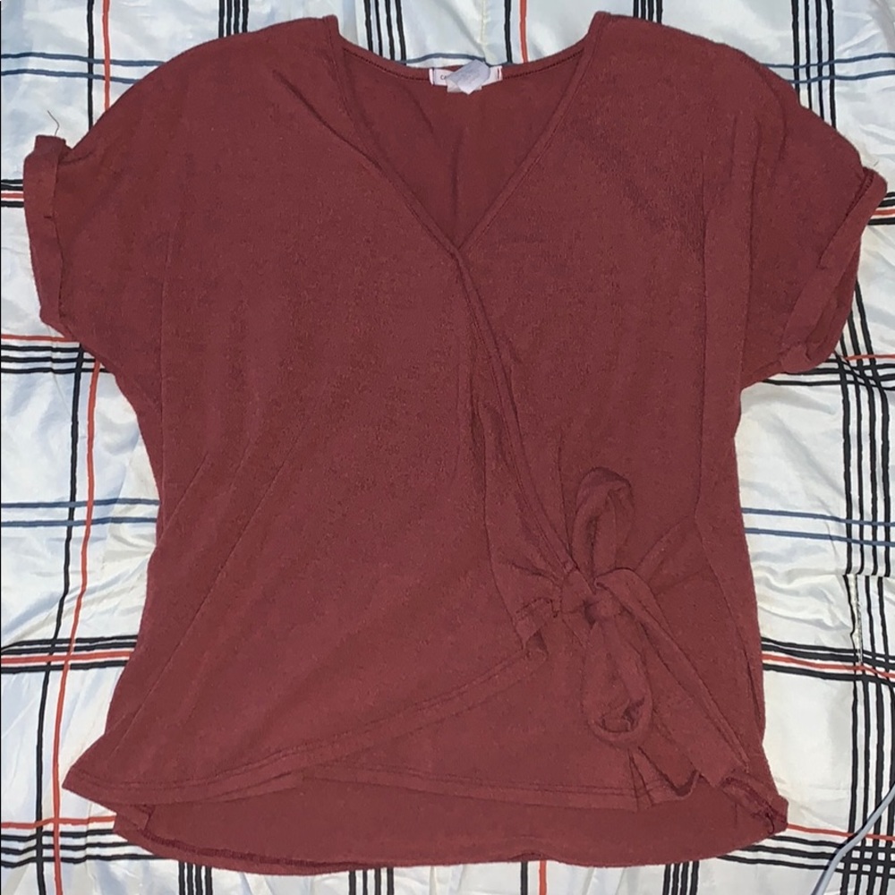 Burgundy, tie-able, short sleeve, blouse.